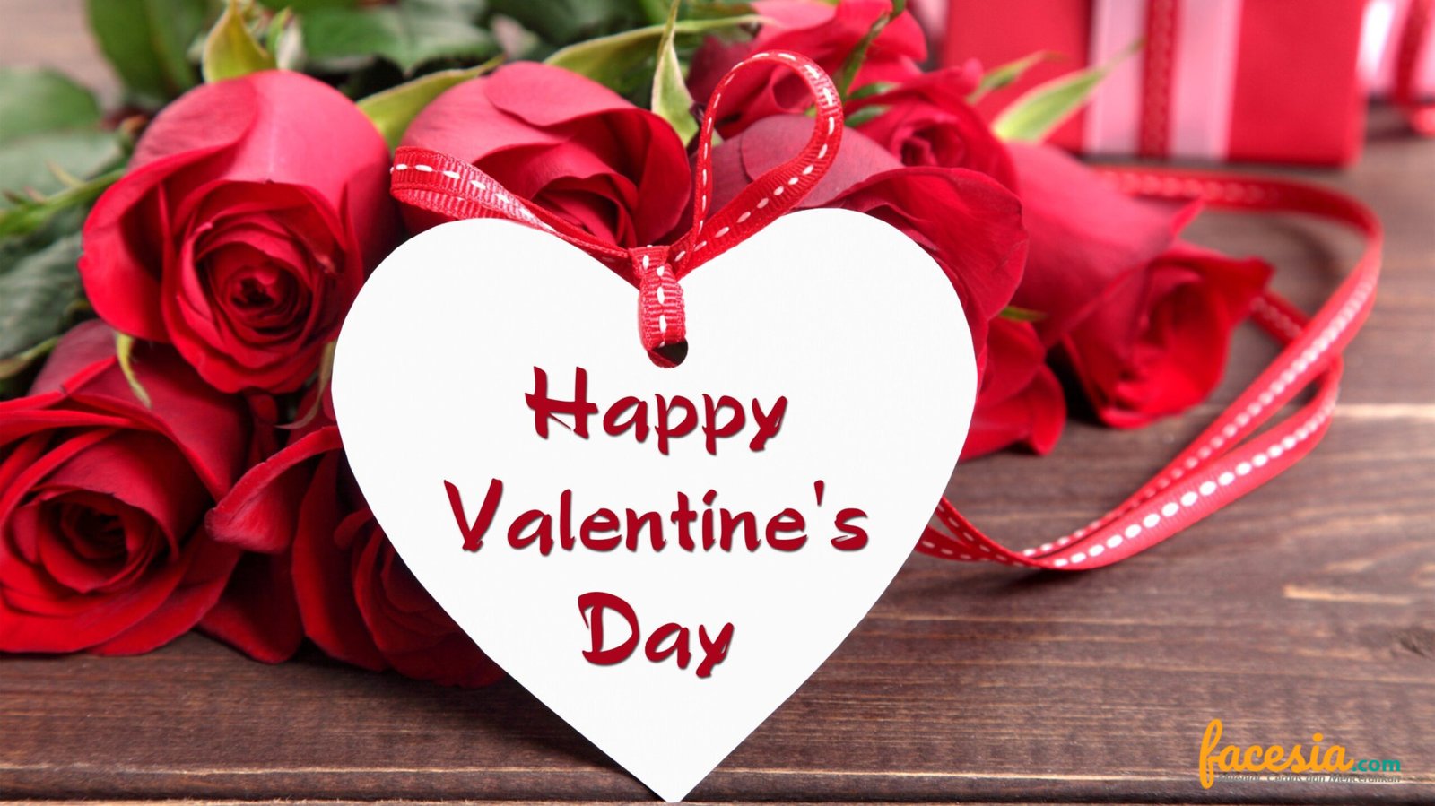 Gunakan Inspirasi Gaun Ini untuk Rayakan Hari Valentine ...