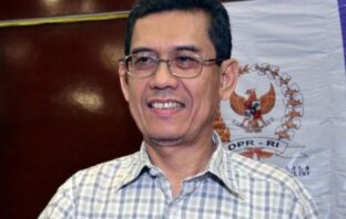 Menelisik Motif Di Balik Gugatan Atas Impor LNG Pertamina