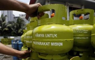 Warga Tanjung Pasir Keluhkan Distribusi Gas Elpiji