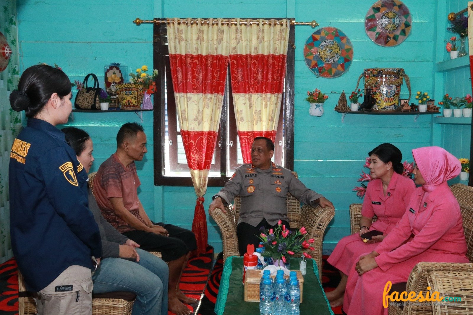 Kapolda Kaltara Jenguk Anggota Sakit